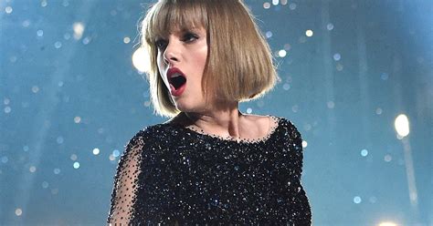 Taylor Swift Is Ryan Seacrests Moms Doppelgänger According To Fans
