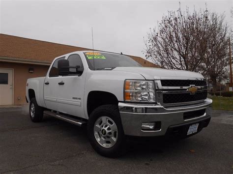 Standard on extended cab and 2wd crew cab short box models. 2011 Chevrolet Silverado 2500Hd LT 4x4 4dr Crew Cab SB In ...