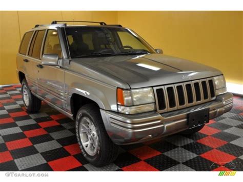 1998 Bright Platinum Jeep Grand Cherokee Limited 4x4 44805516 Photo