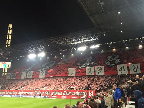 Ich versuch mal ein bild meiner torte als deutschlandtrikot einzufügen. 1. FC Köln on Twitter: "Geile Geburtstags-Choreo‼️ #effzeh ...