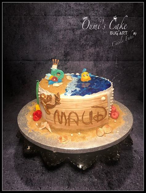 Polochons Cake Decorated Cake By Cécile Fahs Cakesdecor