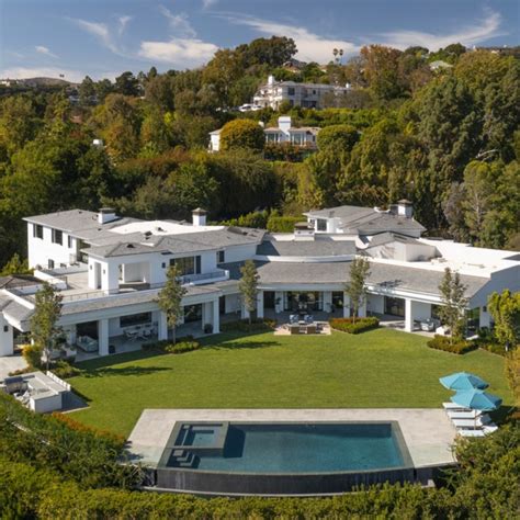 See Inside Jennifer Lopez And Ben Afflecks 867 Million Home