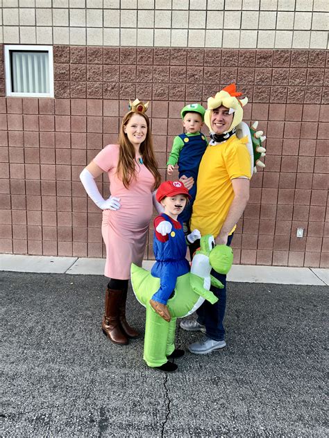 mario-family-costumes-family-costumes,-halloween-costumes,-costumes