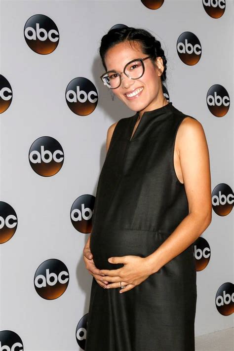 Ali Wong Explains Why She S Always Pregnant On Screen