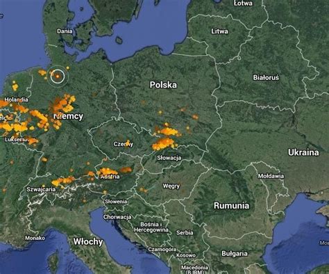 Aplikacja korzysta z danych pochodzących z serwisu blitzortung.org, który gromadzi informacje z amatorskich radarów burz od użytkowników z całego świata. Burze Mapa | Mapa