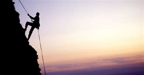 How do mountain climbers retrieve ropes?