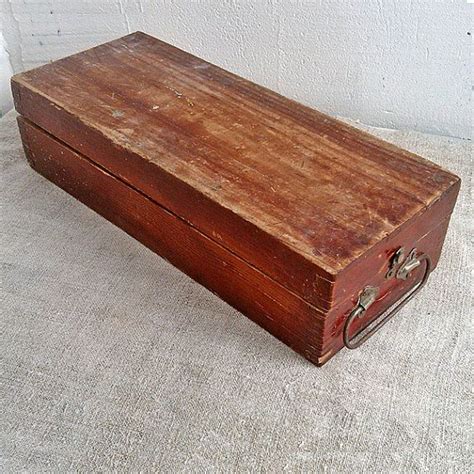 Make the job easier with the addition of a flathead screwdriver in your tool box. Vintage wooden tool box 1940s Storage box Wooden Wood by MyWealth, $15.75 | Wooden tool boxes ...