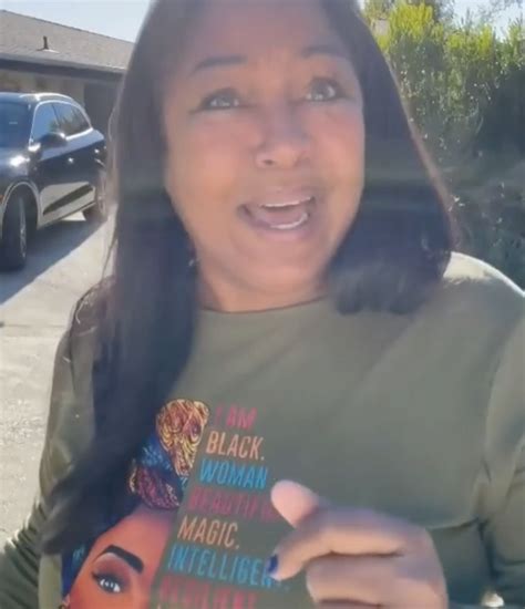 Lizzo Posts Heartwarming Video Surprising Her Mom With A New Car
