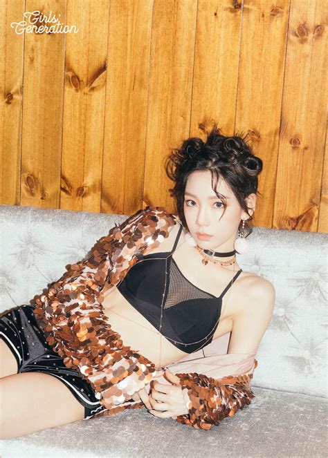 See Taeyeon S Teasers For Snsd S Holiday Night Wonderful Generation