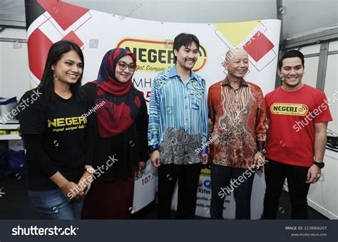 Malaysia Tunku Ali Redhauddin Visit Malaysian Stock Photo 2238806207