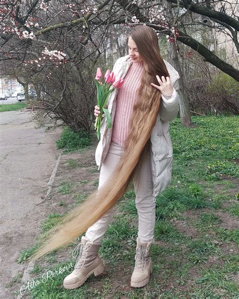 Real Life Rapunzel Hasnt Cut Her Nearly Six Foot Long Hair In Almost