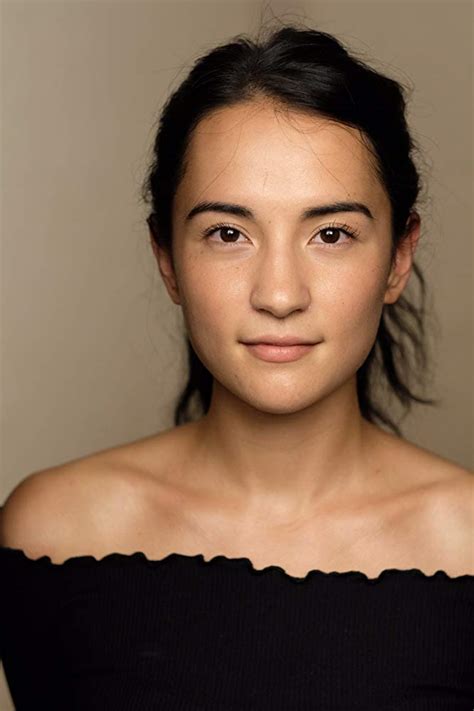 Jessie mei li is a british actress known for her roles in last night in soho (2020), all about eve (2019), travelooper (2019)1 and as starring as alina starkov in netflix's upcoming series shadow and bone (tv series). De cast voor Shadow & Bone is bekend! - Blossom Books