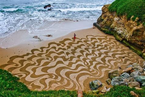 10 Top Examples Of Land Art From Around The World Land8