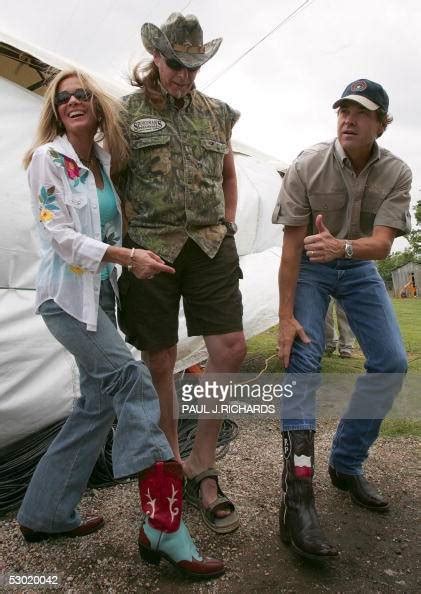 Detroit Rocker Ted Nugent His Wife Shemane And Texas Governor Rick
