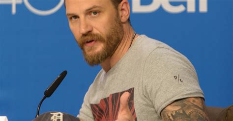 Tom Hardy Snaps At Reporter Who Asks About Sexuality At Tiff Time