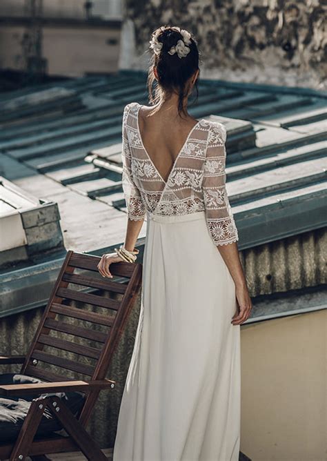 10 Beautiful Long Sleeve Wedding Dresses