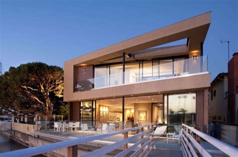 10 Truly Fascinating Luxury Dream Homes That Will Amaze You