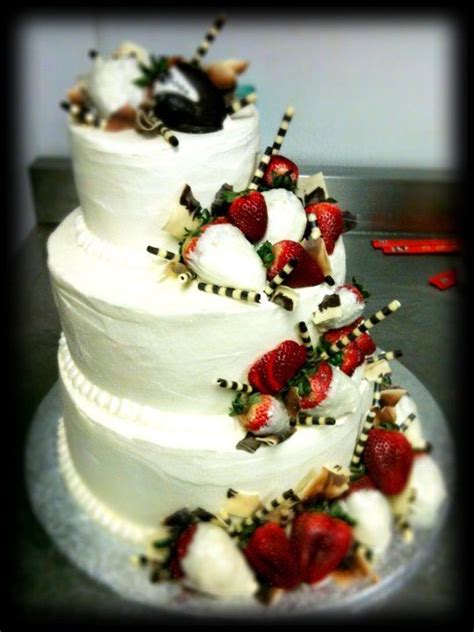 Strawberry wedding cake | Kuchen