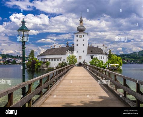 Orth Castle In Lake Traunsee Austria Stock Photo Alamy