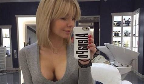 Hot Atrevidas Selfies Esposa Concejal Ucraniano Scoopnest