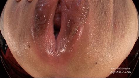 Mme Exhipassion 11b Extreme Close Up Wide Open Wet Hairy Mature Vulva