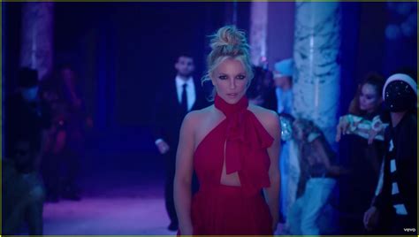 Britney Spears And Tinashe Get Cozy In Slumber Party Video Watch Now