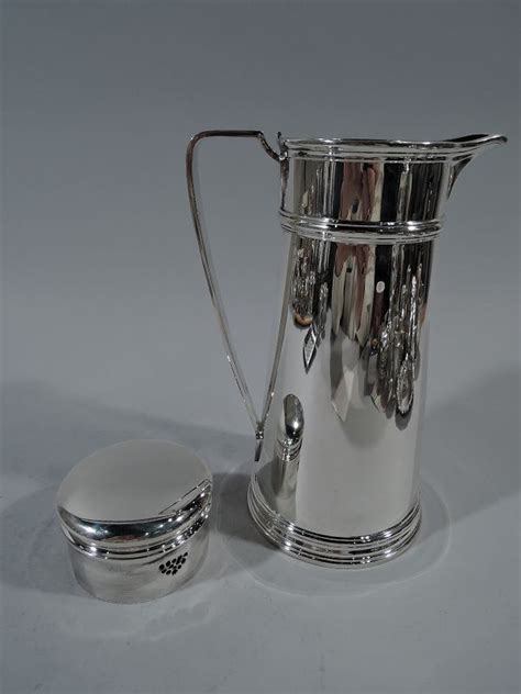 Tiffany Art Deco Sterling Silver Cocktail Shaker Item 1362219 Detailed Views Tiffany Art