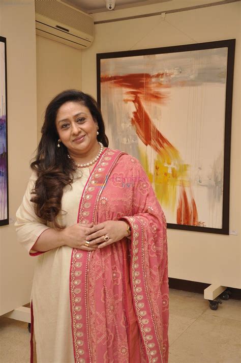Bindiya Goswami At Amol Palekars Painting Exhibition In Mumbai On 7th