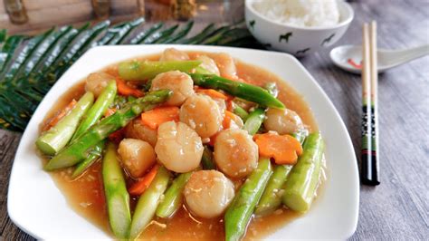 Super Easy Scallops And Asparagus In Ginger Oyster Sauce