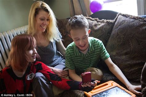 Us Mother Takes Autustic Son To Panama For Highly Experimental Therapy Daily Mail Online