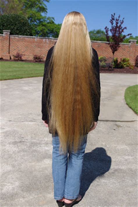 Dec 24 (3) dec 22 (6) dec 21 (6) dec 20 (4) dec 19 (8) dec 18 (6) dec 17 (6) dec 10 (4) Braids & Hairstyles for Super Long Hair: Blonde Knee ...