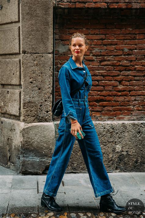 Milan SS 2021 Street Style: Anna Ewers - STYLE DU MONDE ...