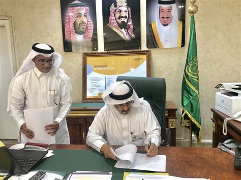 هو الذي يتكون من انماط النقل البري الخاصه بالركاب بكافة اشكالها. رابط نتائج حركة النقل الداخلي في تعليم محايل عبر نظام نور ...