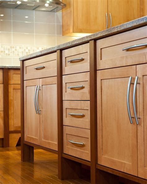 Cabinet discount cabinets maple oak bamboo birch cabinets rta cabinets. Craftsman Kitchen with Martel Square Cabinets, White Oak ...