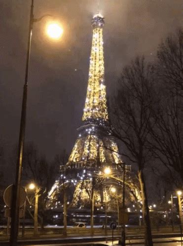 Share a gif and browse these related gif searches. Eiffel Tower GIF - Eiffel Tower France - Discover & Share GIFs