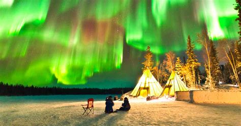 The Northern Lights Will Appear In Canada This Month And You Can Live