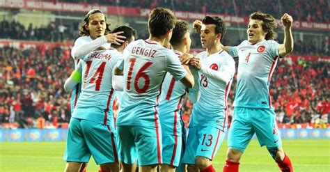 Türkiye a milli futbol takımı 'nın andorra ve moldova ile oynayacağı maçların aday kadrosu belli oldu. Türkiye A Milli Takımı'nın aday kadrosu açıklandı - Takvim