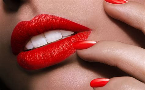 A Quick Makeup Tip For Fiery Red Lips Set Boundaries Fontana Beauty Vibes