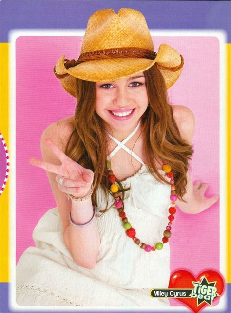 Miley Cyrus Tiger Beat With Images Girl Actors Miley Miley Cyrus