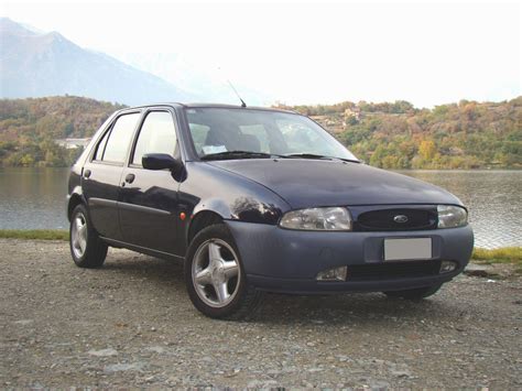 Review Ford Fiesta Iv 1995 2002 Almost Cars Reviews