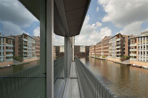 Wiel arets architects (waa) is a globally active architecture and design firm, whose work extends to education and publishing, with studios located in the netherlands, germany, and switzerland. Wiel Arets Architect has completed The Double in Amsterdam ...