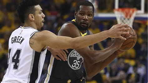 Golden State Warriors Vs San Antonio Spurs In Game 4 Of The Nba