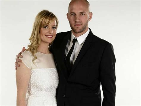 Elke clijsters, zus van kim, is de begeerlijke vrijgezel waar mannen in 2021 moeten voor strijden in 'the bachelorette', een nieuw programma van vier. Jelle Van Damme ongemeen hard nadat zijn ex-vrouw Elke ...