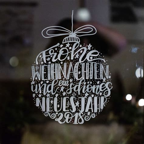 Kreidemarker in verschiedenen stärken (ca. Lettering Weihnachtskugel als Fensterbild Vorlage | MrsBerry Kreativ-Studio
