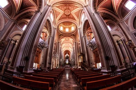 ¡por Fuera Y Por Dentro La Catedral De Morelia Luce Siempre Imponente