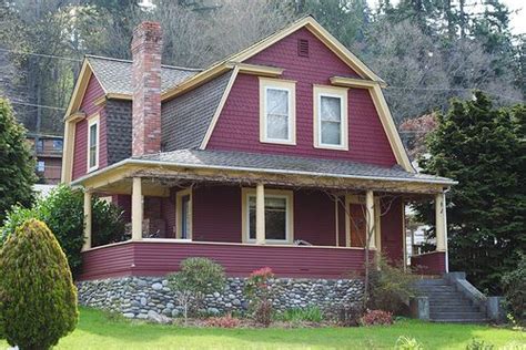 Click on photos to enlarge. Red Exterior Houses | Exterior Color Schemes::Red::Paint ...