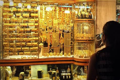 Tips When Buying Gold At The Deira Gold Souk Dubai Travel Blog Gold Souk Gold Souk Dubai