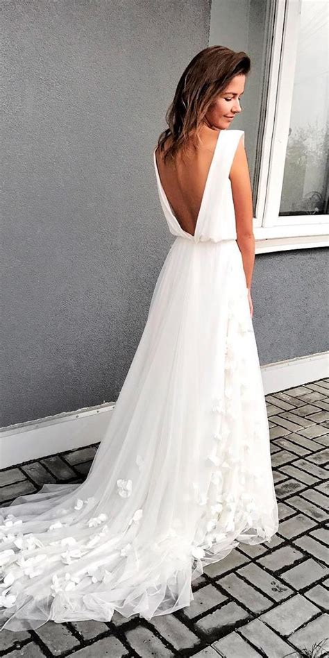 27 Awesome Simple Wedding Dresses For Cute Brides Wedding Dresses Guide