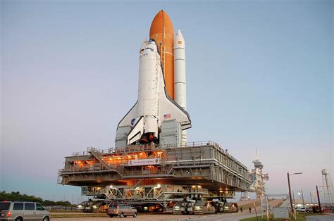 Space Shuttle Discovery Photograph By Nasascience Photo Library Fine