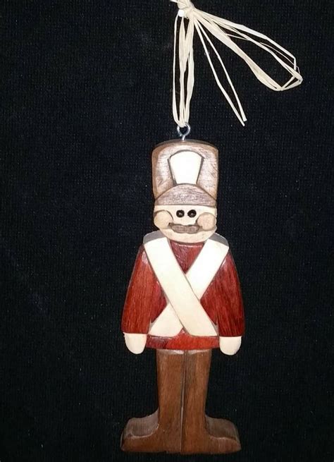 Pin By Linda Gaddy On Joes Woodworking Intarsia Christmas Ornaments